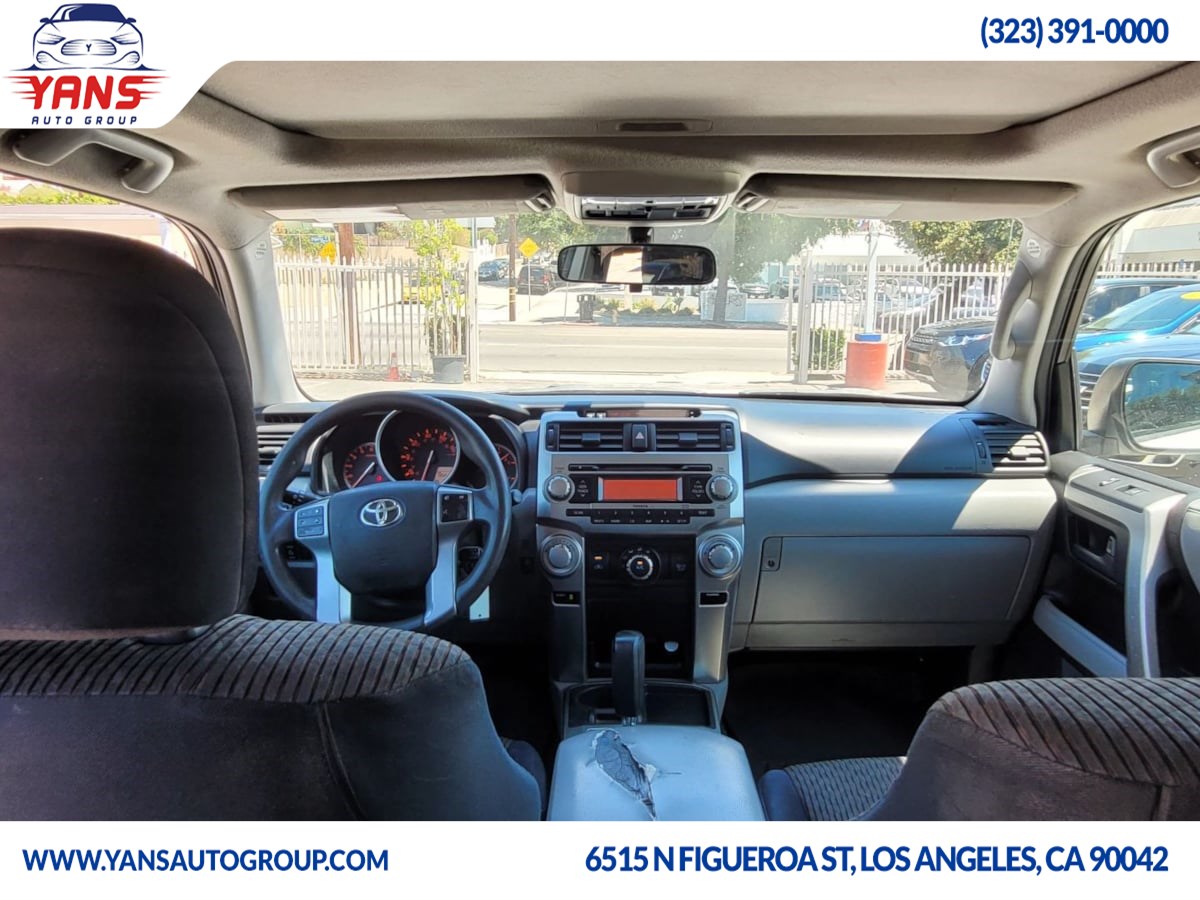 2010 Toyota 4Runner SR5 photo 8