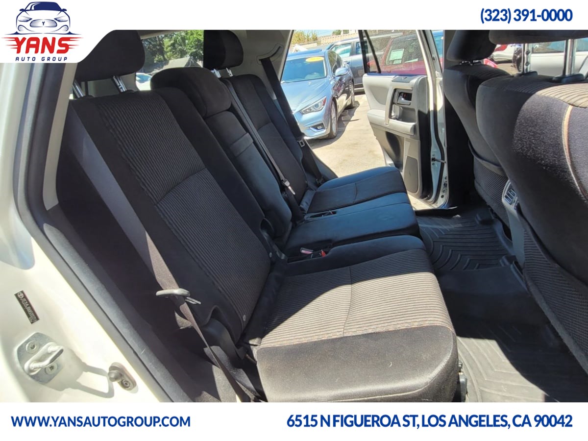 2010 Toyota 4Runner SR5 photo 12