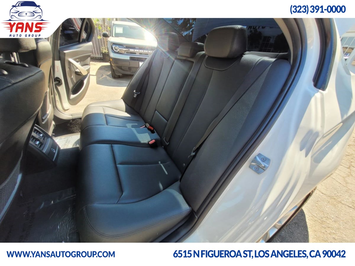 2018 Bmw 320i Sedan photo 16