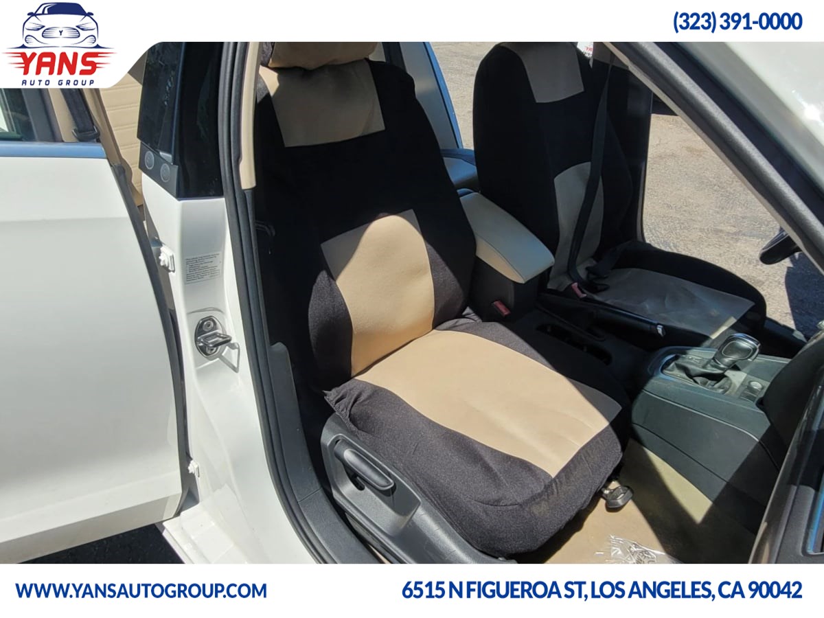 2012 Volkswagen Jetta SEL TDI photo 8