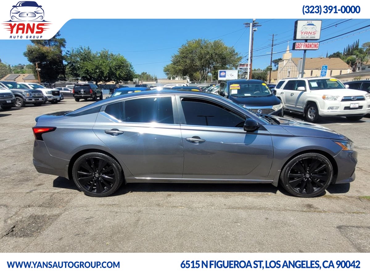 2022 Nissan Altima 2.5 SR photo 4