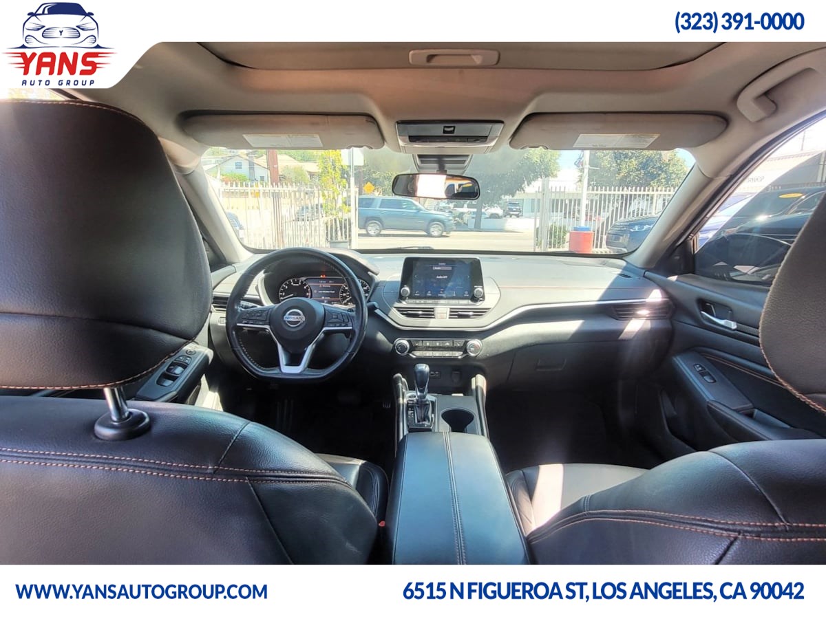 2022 Nissan Altima 2.5 SR photo 12