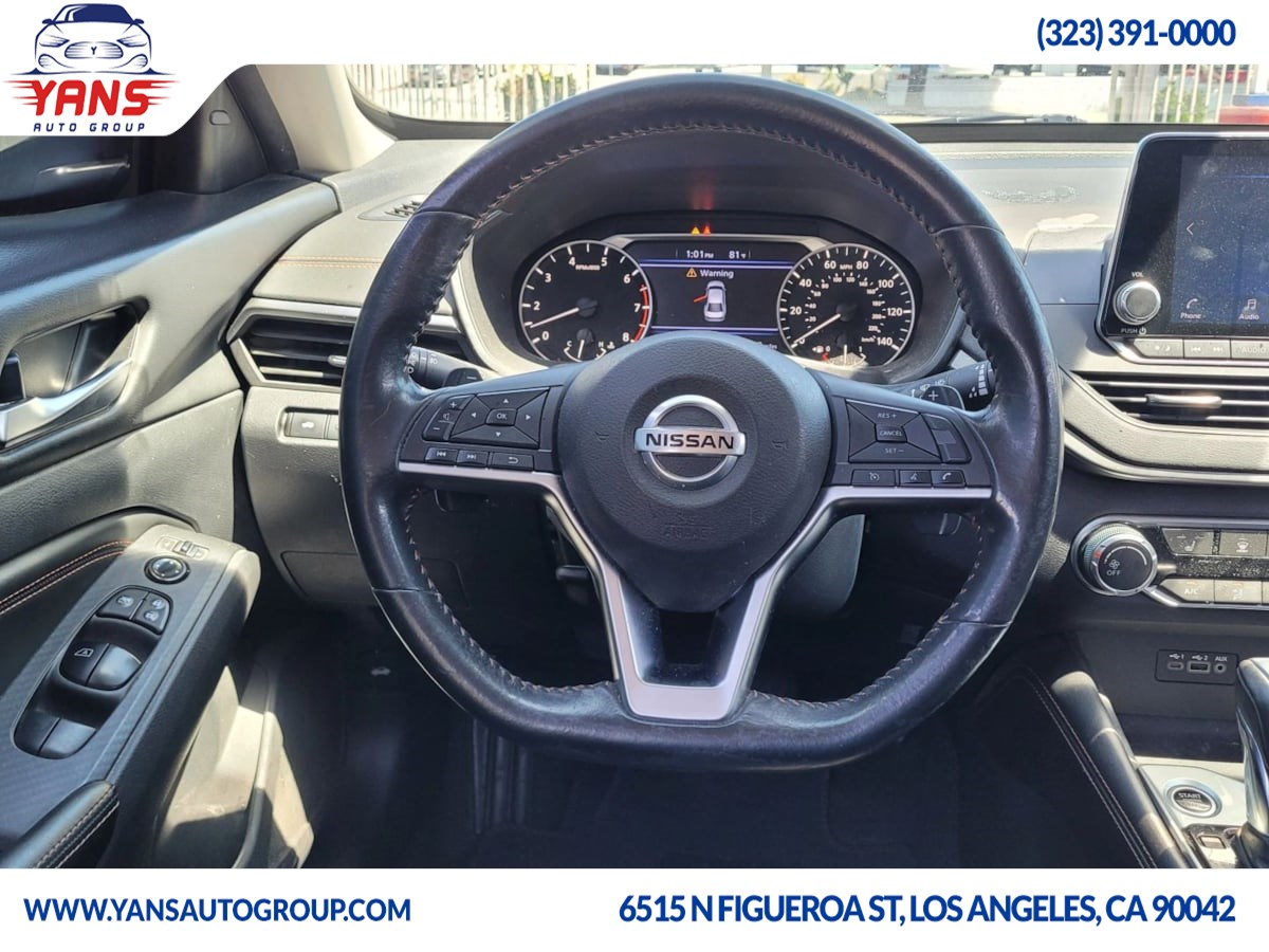 2022 Nissan Altima 2.5 SR photo 11