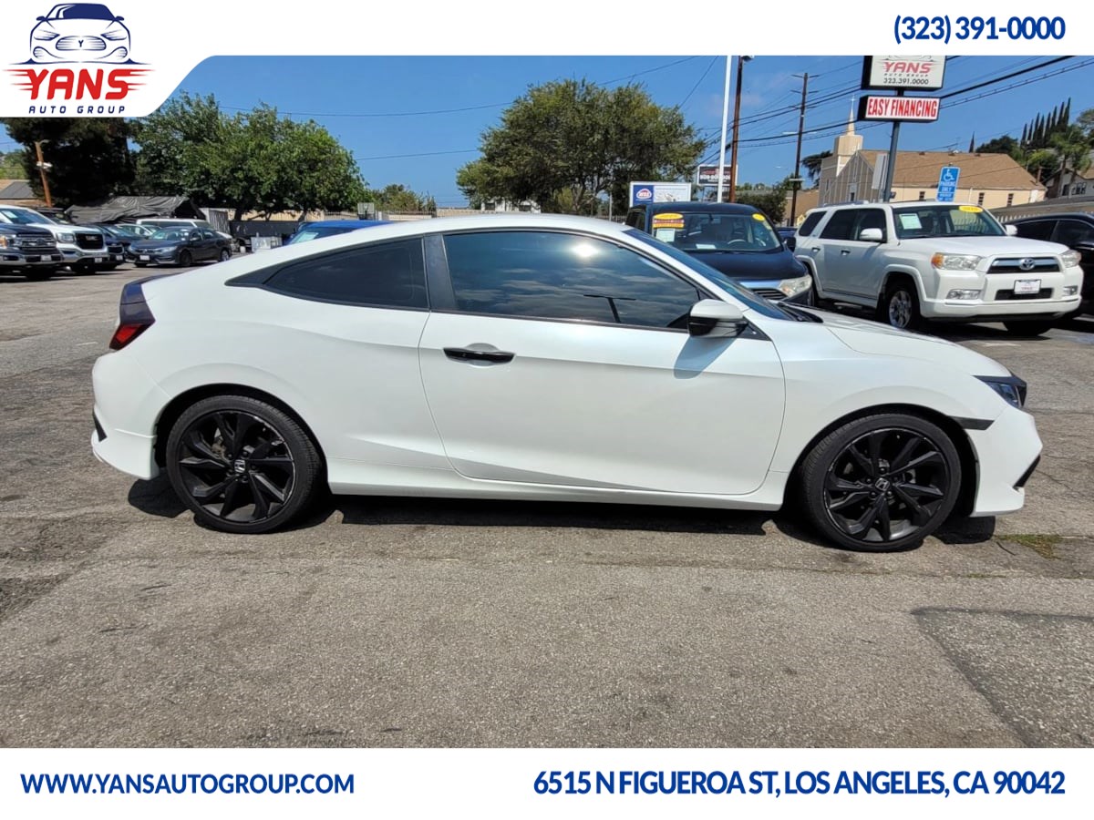 2019 Honda Civic Sport photo 2