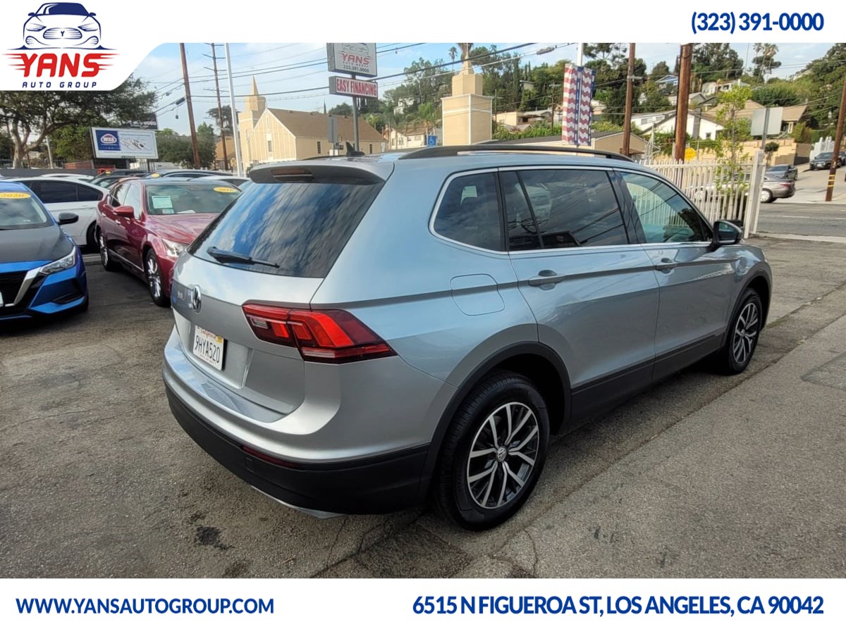 2019 Volkswagen Tiguan SEL R-Line photo 5