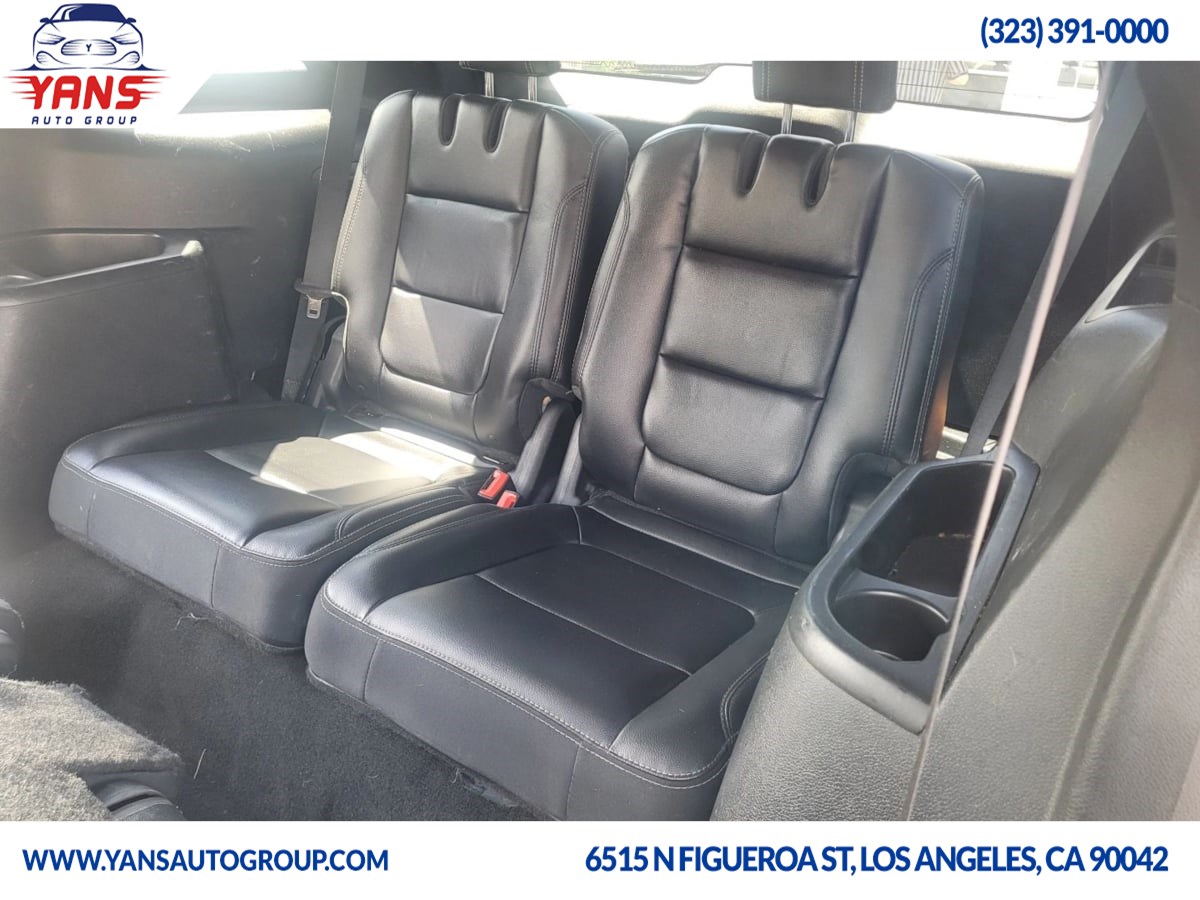 2017 Ford Explorer Limited photo 13
