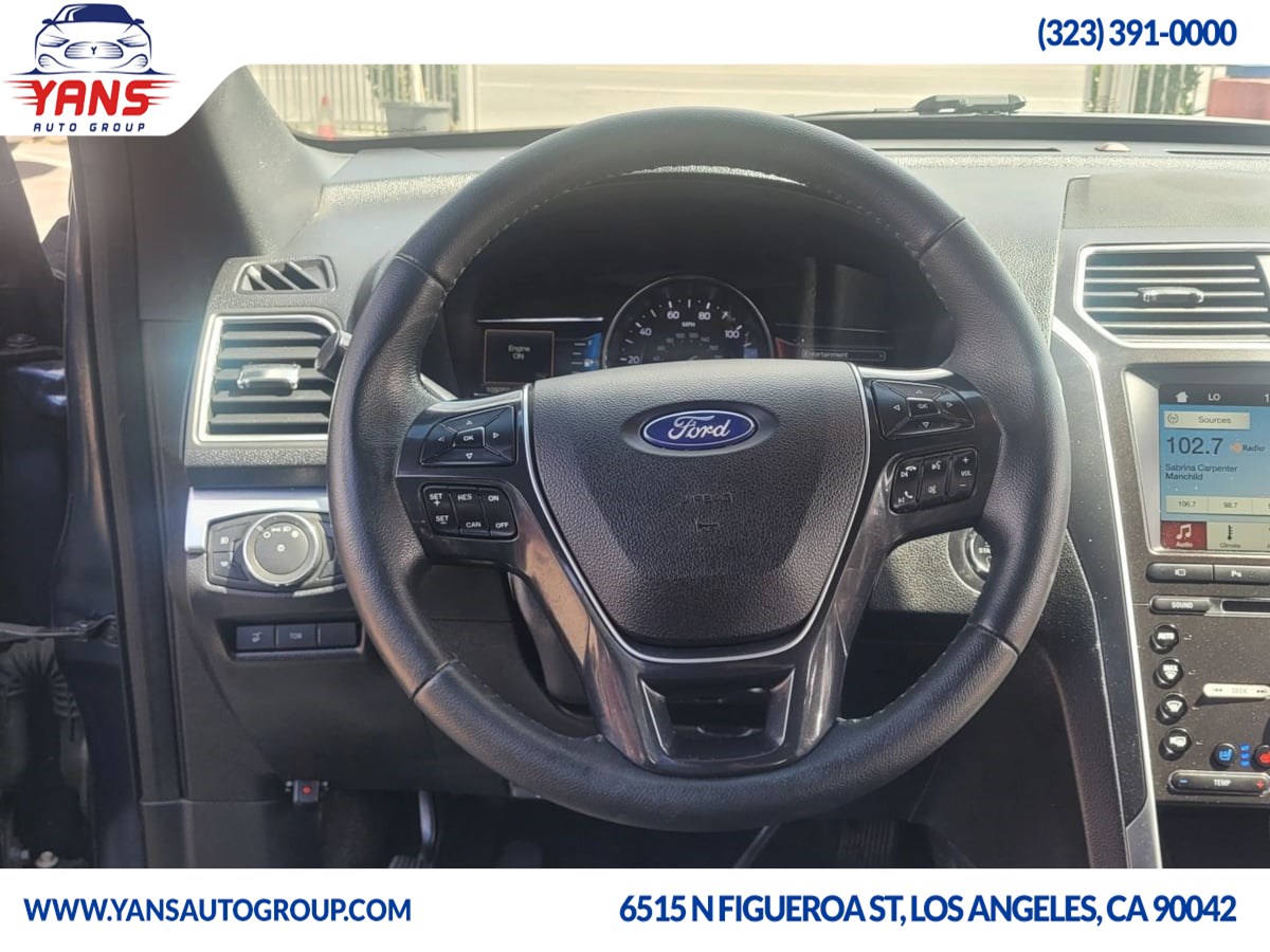 2017 Ford Explorer Limited photo 8