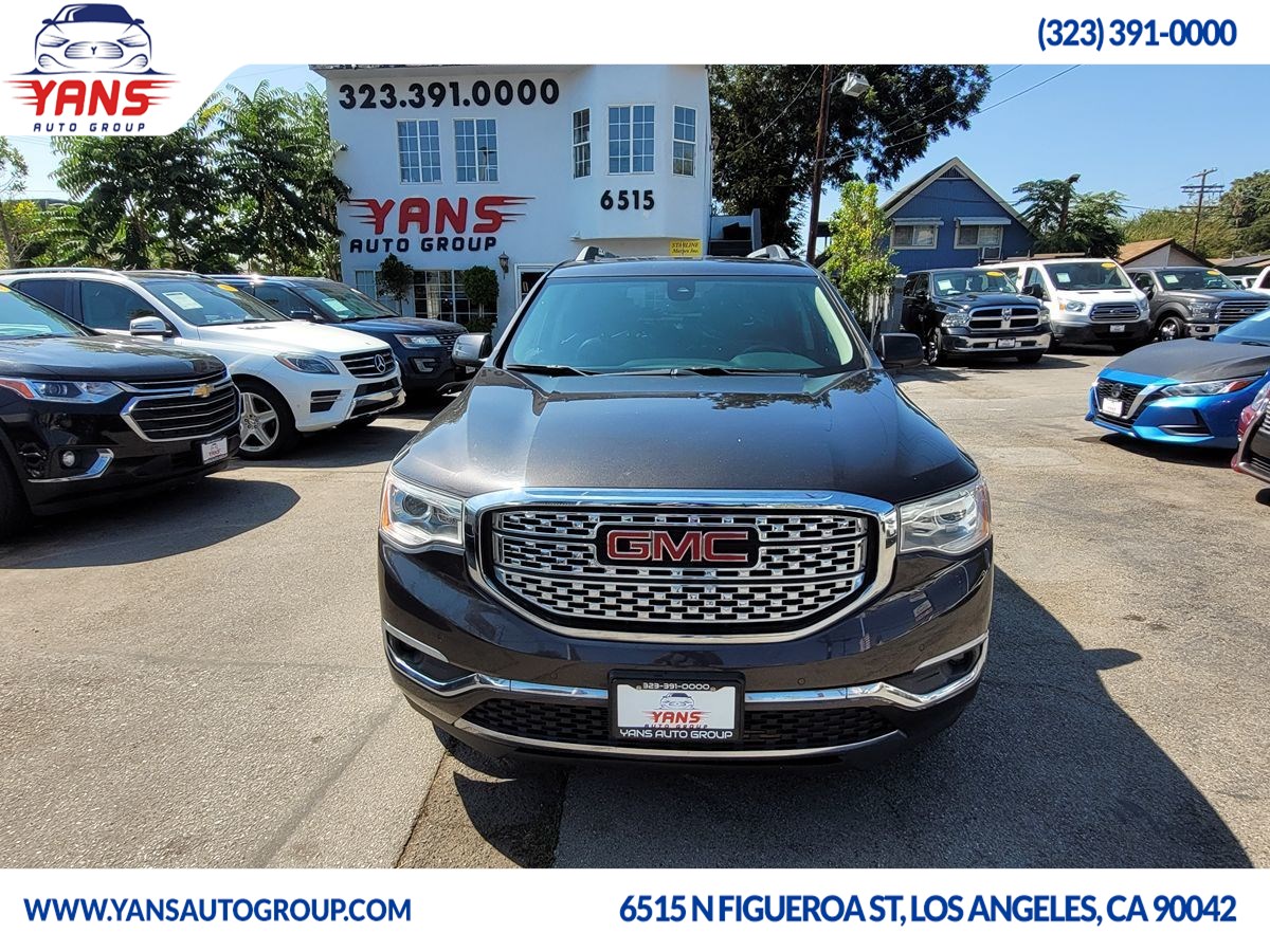 2017 Gmc Acadia Denali photo 2