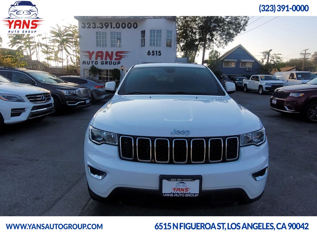 2019 Jeep Grand Cherokee Laredo E photo 2