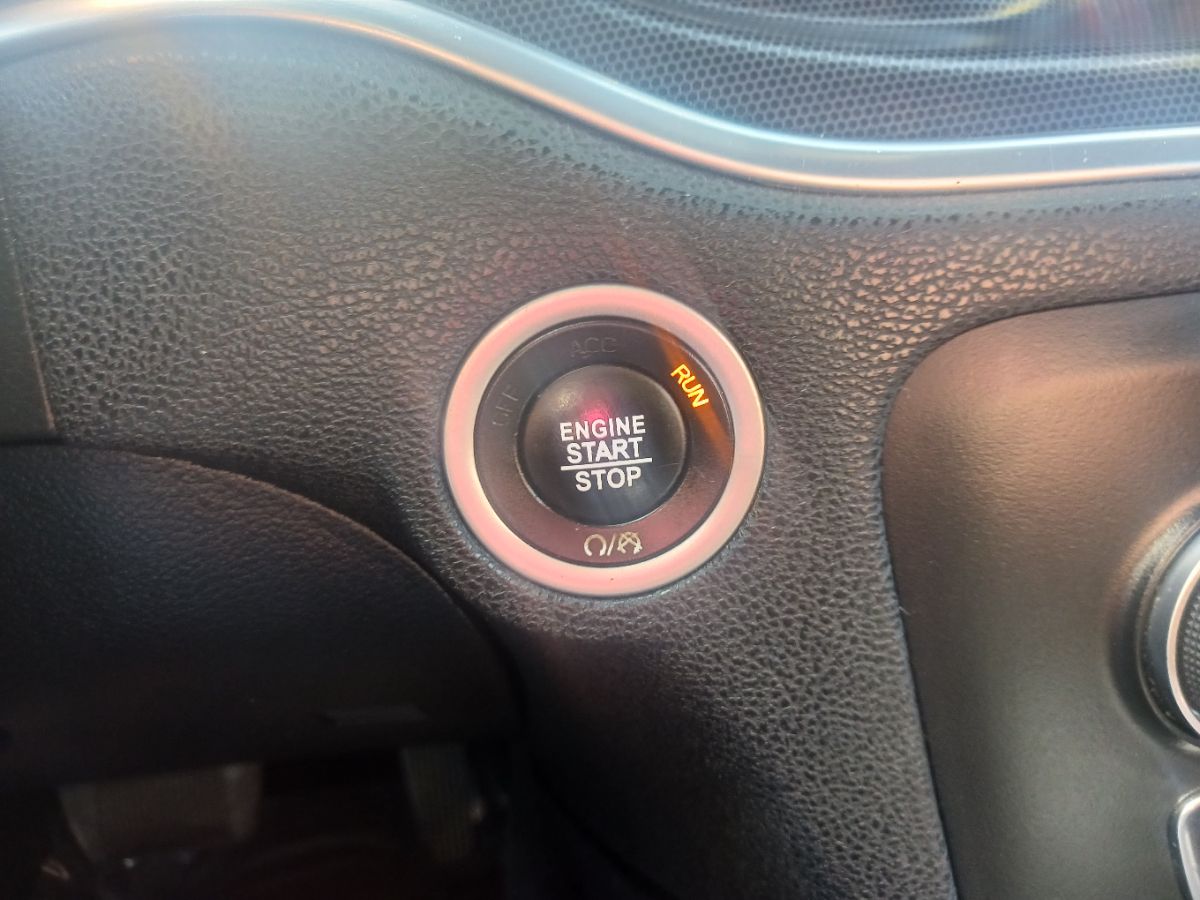 2018 Dodge Charger SXT - Photo 16