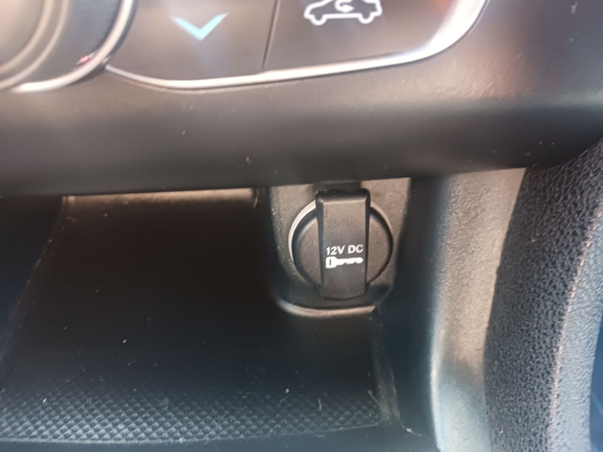 2018 Dodge Charger SXT Plus photo 16