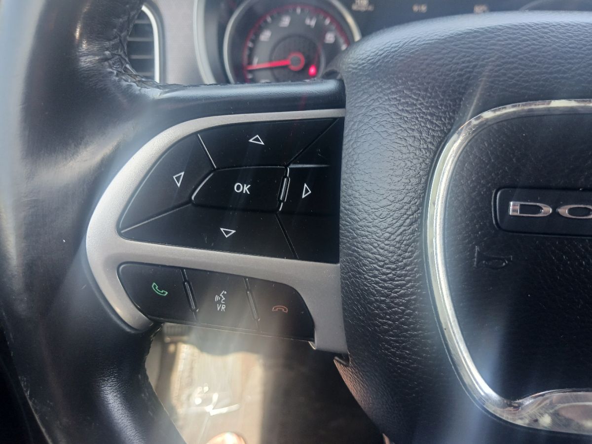 2018 Dodge Charger SXT Plus photo 9