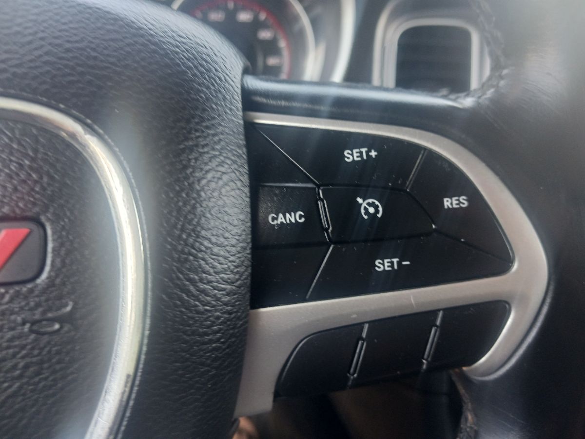 2018 Dodge Charger SXT Plus photo 10