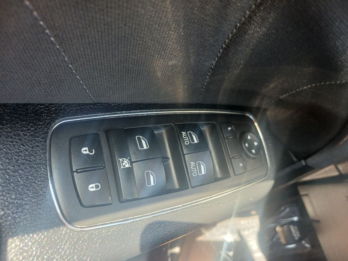 2018 Dodge Charger SXT Plus photo 26