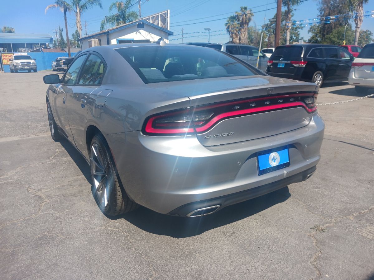 2018 Dodge Charger SXT Plus photo 5