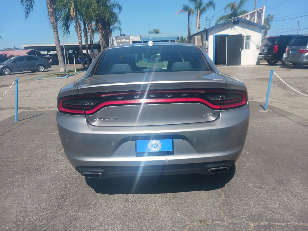 2018 Dodge Charger SXT Plus photo 6