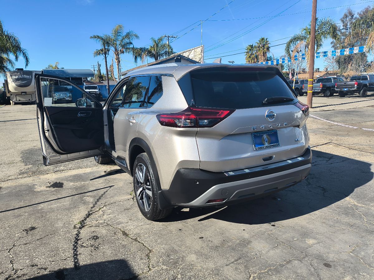 2021 Nissan Rogue SL photo 4
