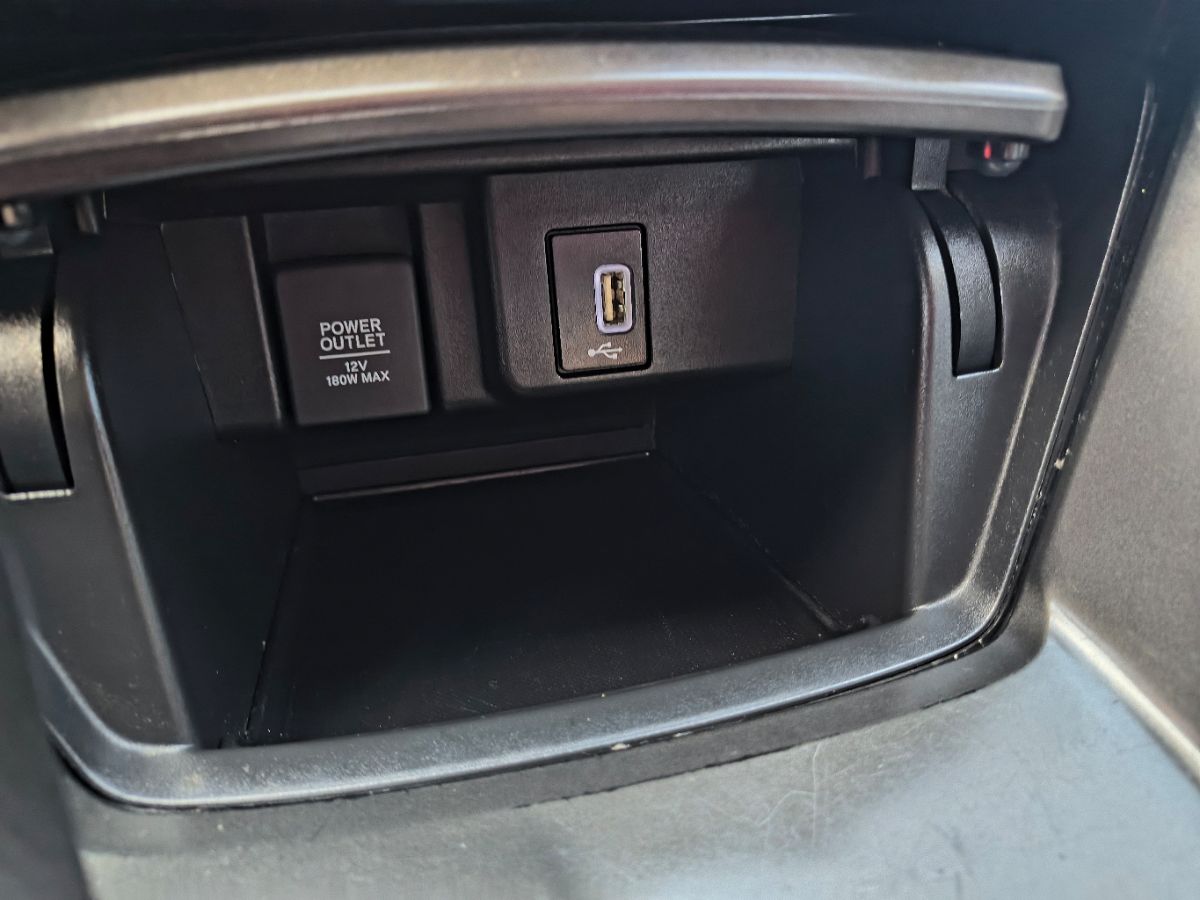 2018 Honda Accord LX 1.5T photo 19