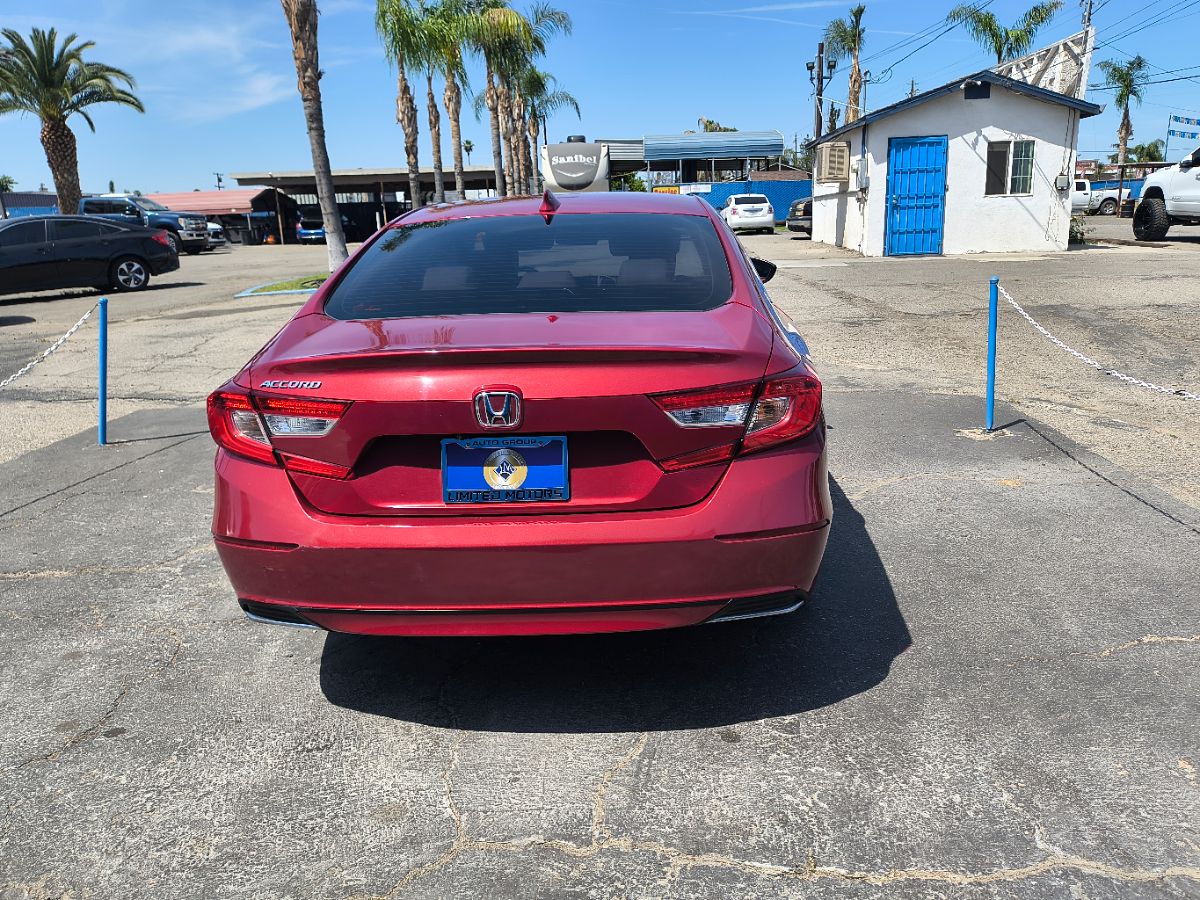 2018 Honda Accord LX 1.5T photo 6
