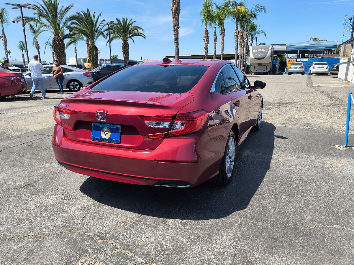 2018 Honda Accord LX 1.5T photo 7