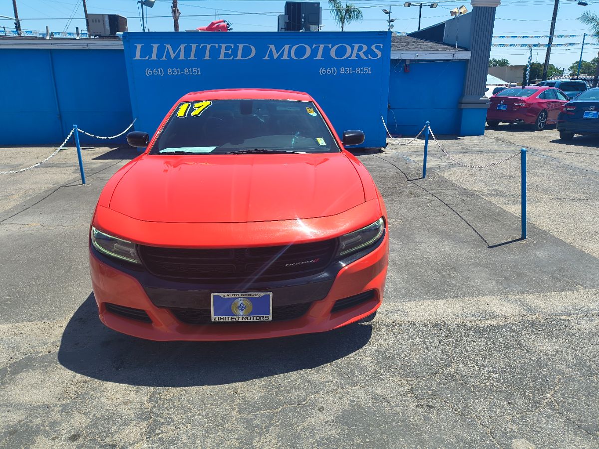 2017 Dodge Charger SE photo 2