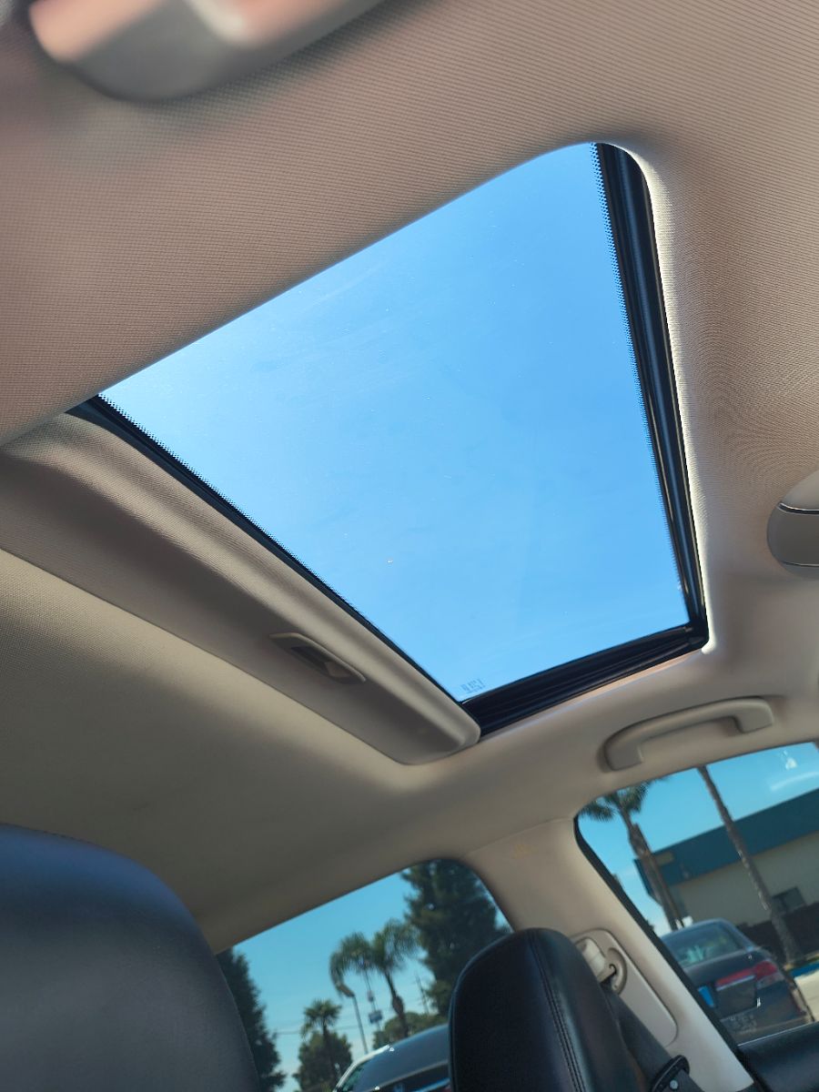 2016 Infiniti Q70 photo 21