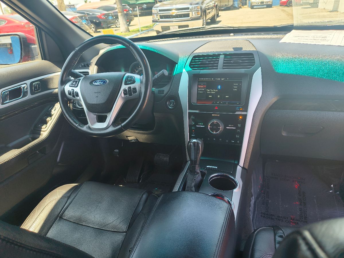 2012 Ford Explorer Limited photo 9