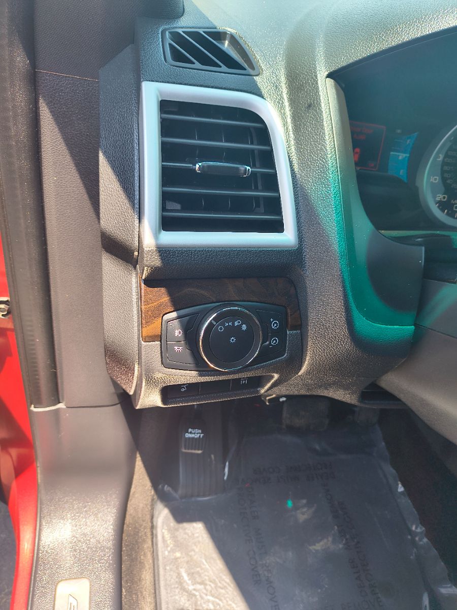 2012 Ford Explorer Limited photo 17