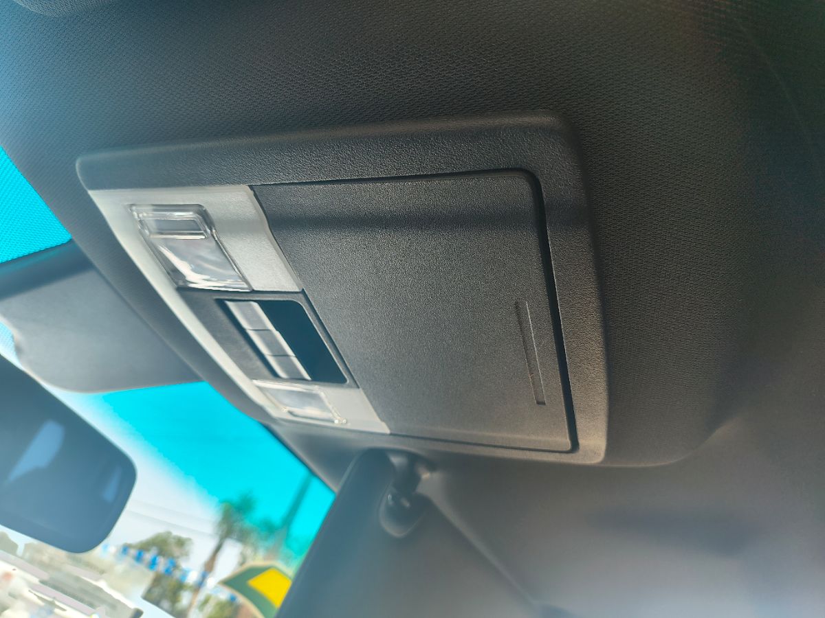 2012 Ford Explorer Limited photo 24