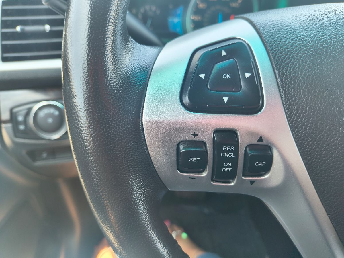2012 Ford Explorer Limited photo 11