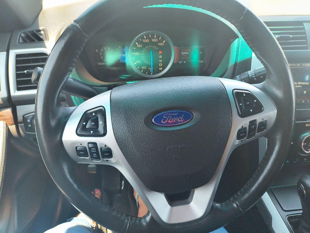 2012 Ford Explorer Limited photo 10