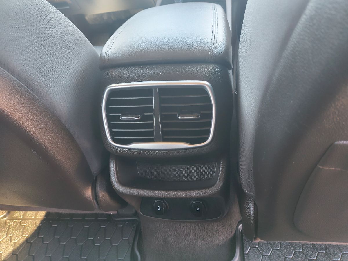 2019 Hyundai Santa Fe SE photo 20