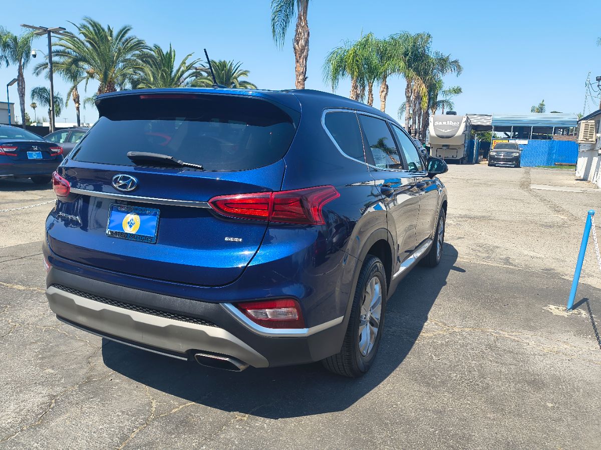 2019 Hyundai Santa Fe SE photo 7