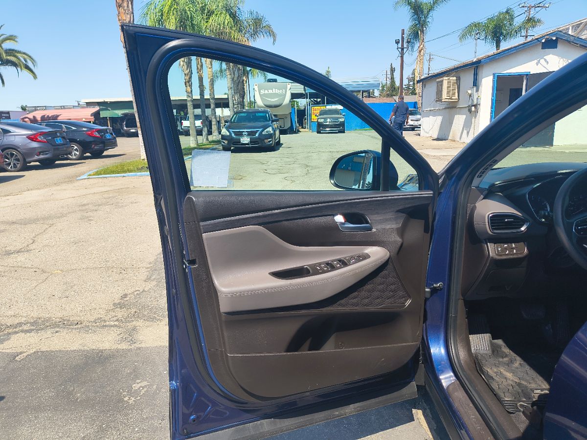2019 Hyundai Santa Fe SE photo 26