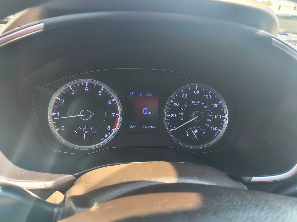 2019 Hyundai Santa Fe SE photo 16
