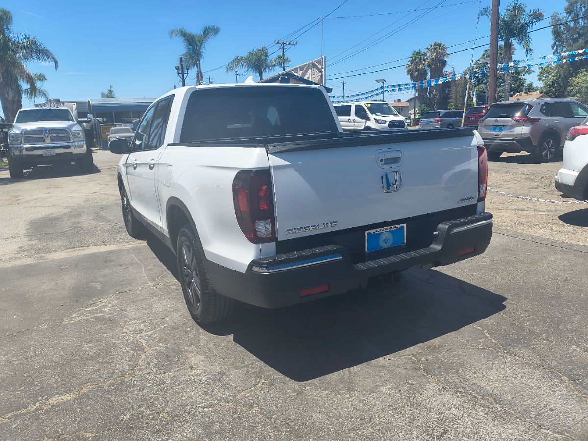 2020 Honda Ridgeline Sport photo 4