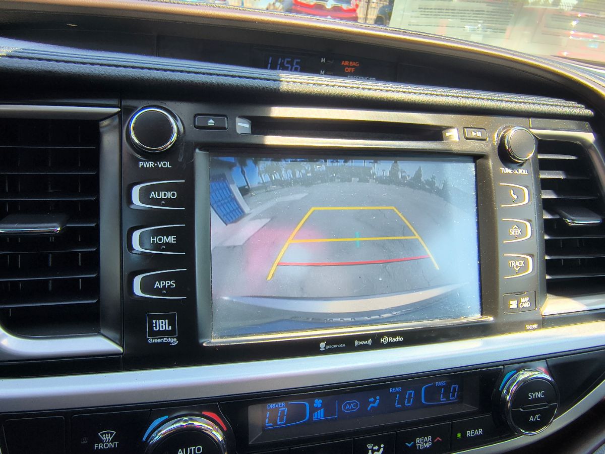 2019 Toyota Highlander Limited photo 10