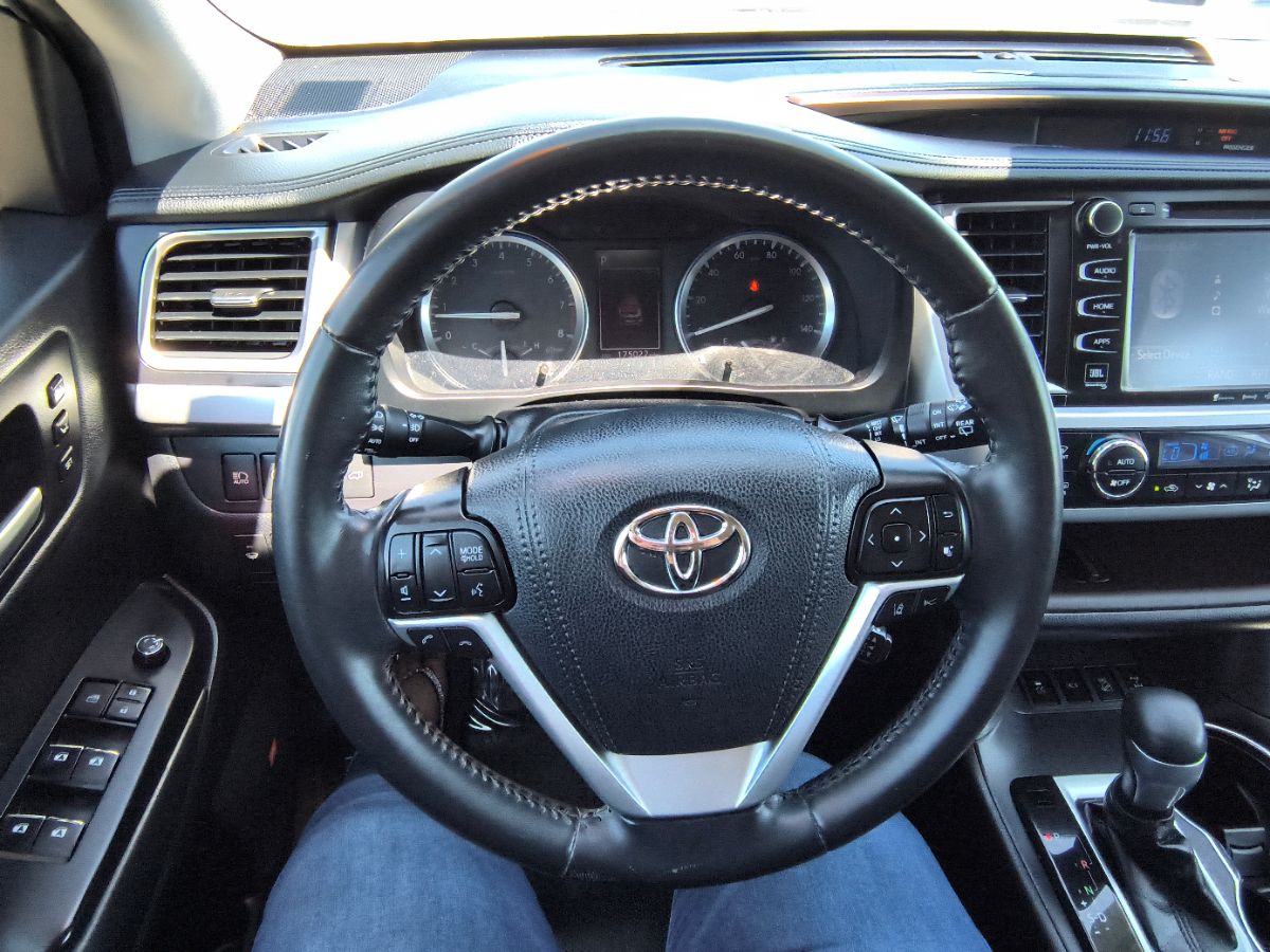 2019 Toyota Highlander Limited photo 6