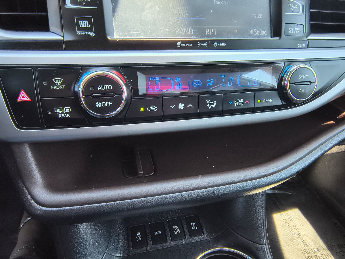2019 Toyota Highlander Limited photo 11