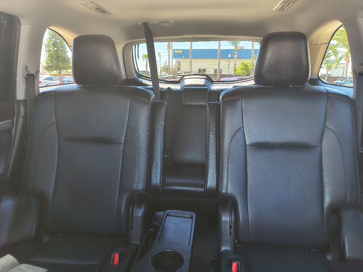 2019 Toyota Highlander Limited photo 24