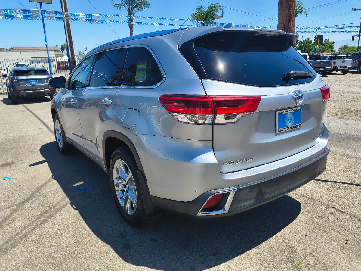 2019 Toyota Highlander Limited photo 2