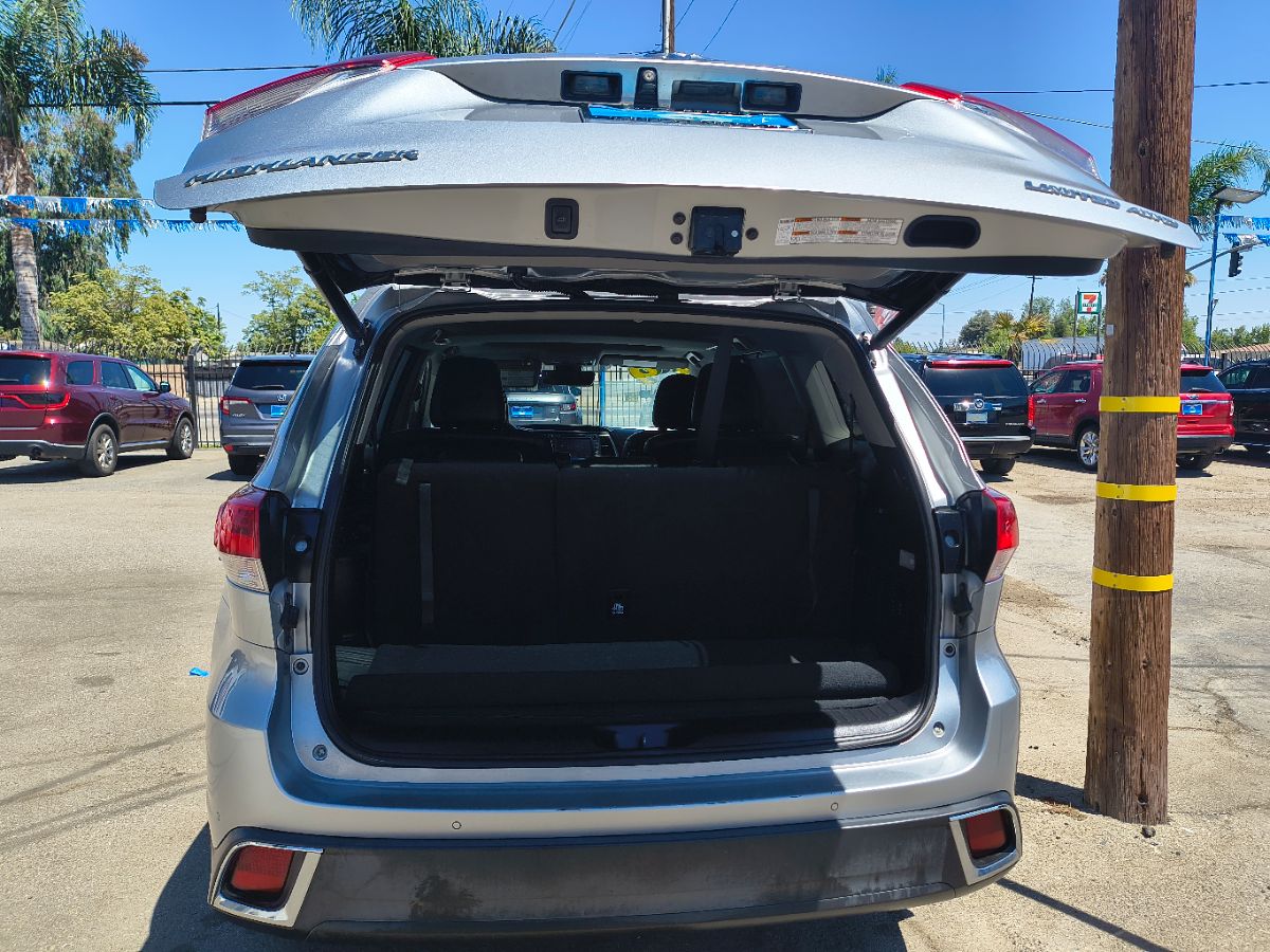 2019 Toyota Highlander Limited photo 31
