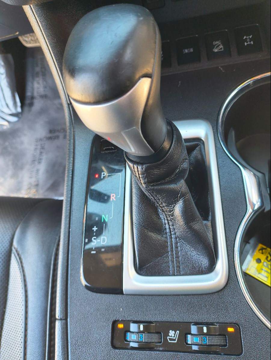 2019 Toyota Highlander Limited photo 15
