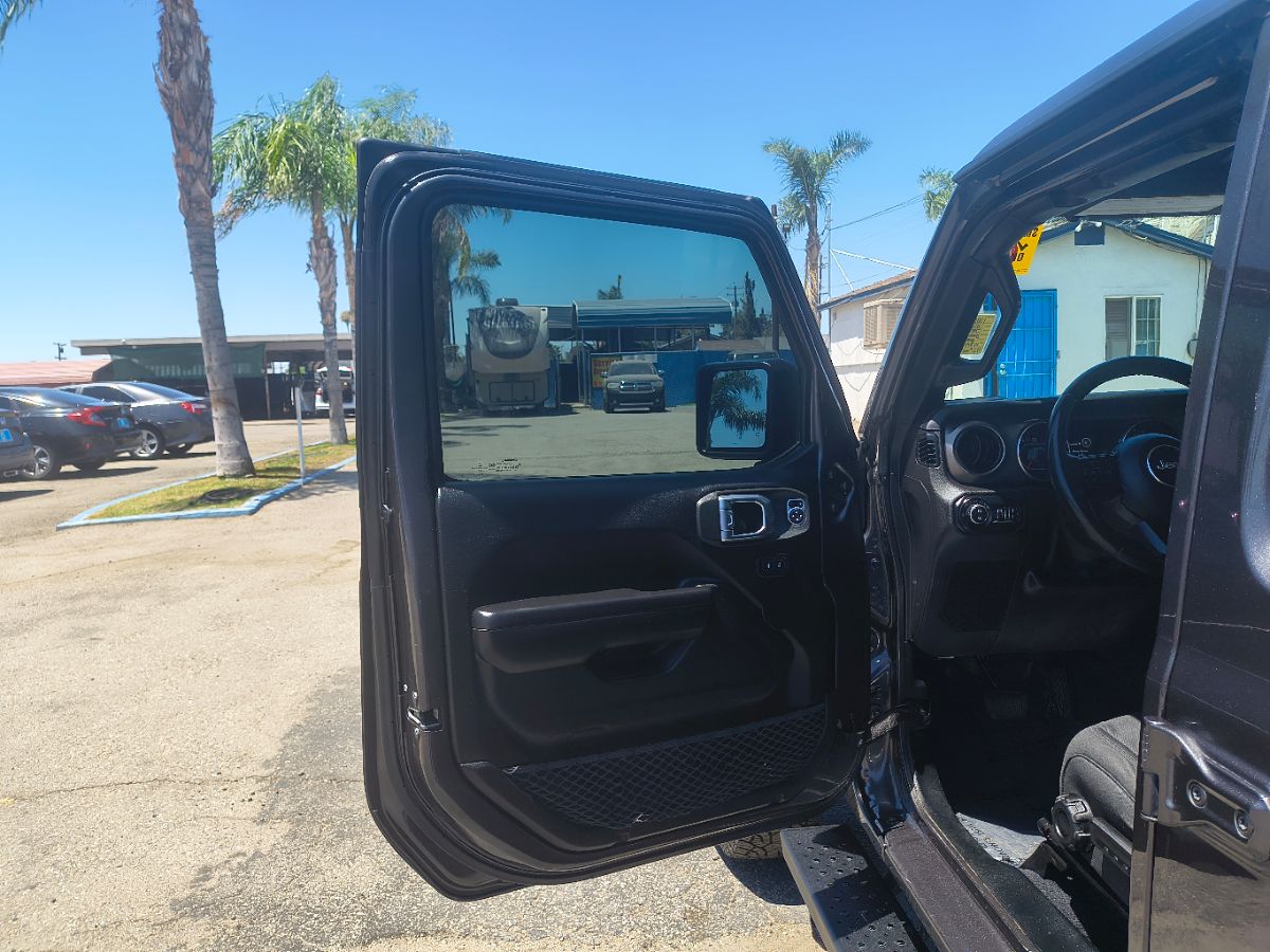 2020 Jeep Gladiator Sport S photo 24