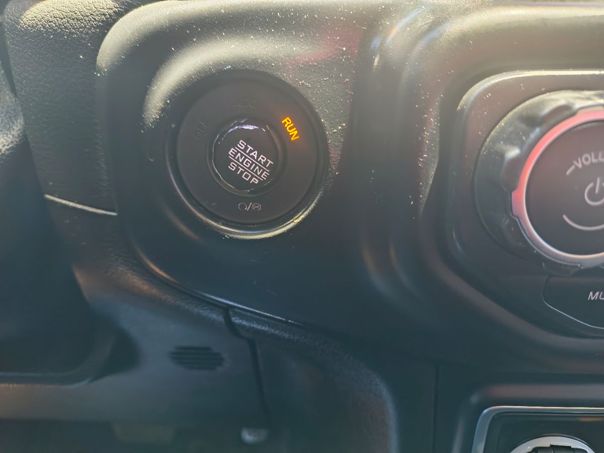 2020 Jeep Gladiator Sport S photo 15