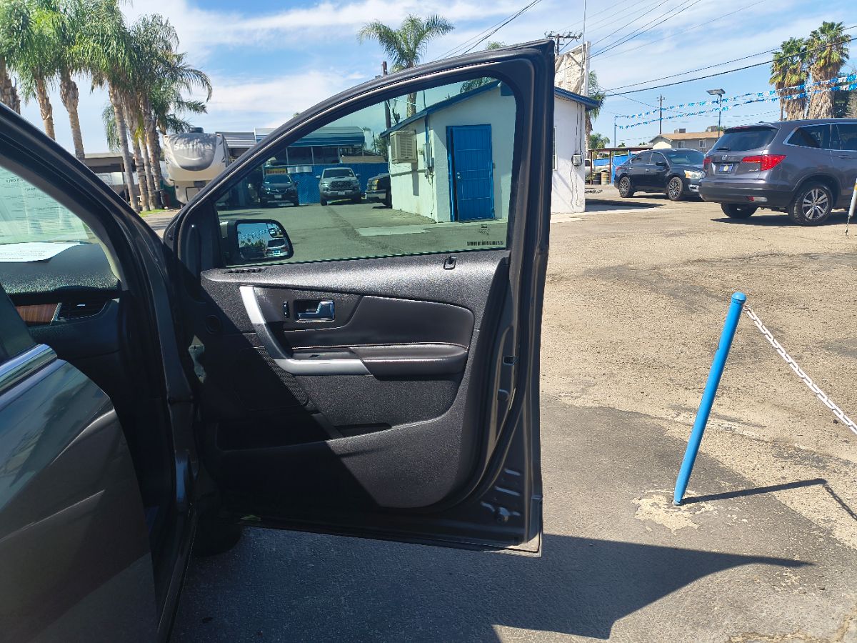 2013 Ford Edge Limited photo 24