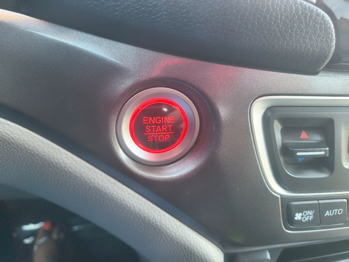 2018 Honda Pilot EX-L photo 18