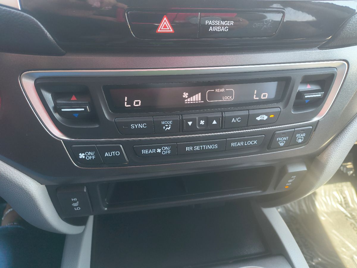 2018 Honda Pilot EX-L photo 14