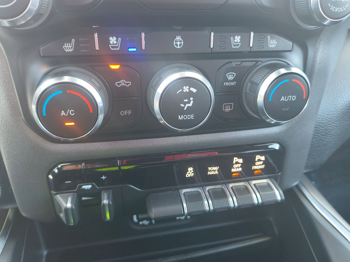 2021 Ram 1500 Laramie photo 6