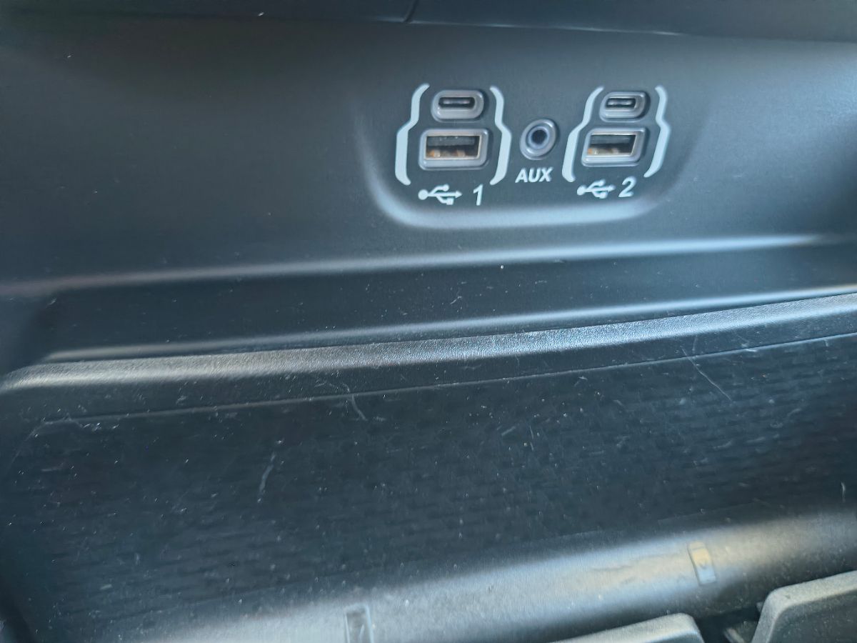 2021 Ram 1500 Laramie photo 12